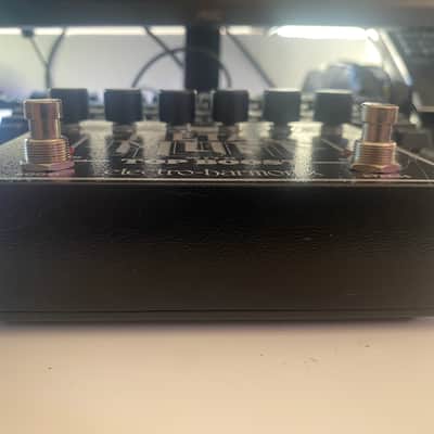 Electro-Harmonix Metal Muff Distortion with Top Boost 2006 - Present - Black image 3