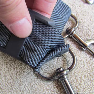 Gig Bag Shoulder Straps Set Of 2 Gig Bag Shoulder Straps Metal Clips Fair Condition Needs Some Work image 4