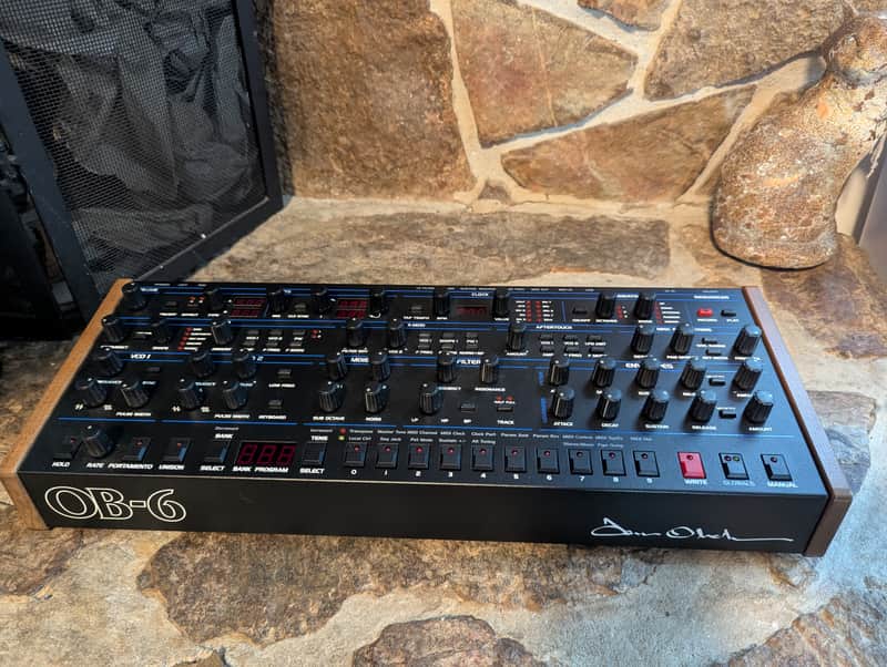 Dave Smith Instruments OB-6