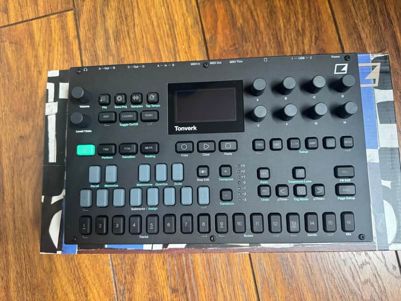 Elektron Tonverk 8-Voice Sampler 2025 - Present - Black image 1