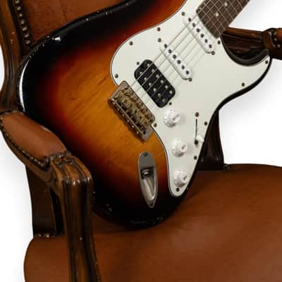 Woodstock Old Boy S 3 Tone Sunburst RW Fingerboard HSS image 7