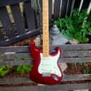 Fender American Special Stratocaster with Maple Fretboard 2010 / 2011 - Candy Apple Red