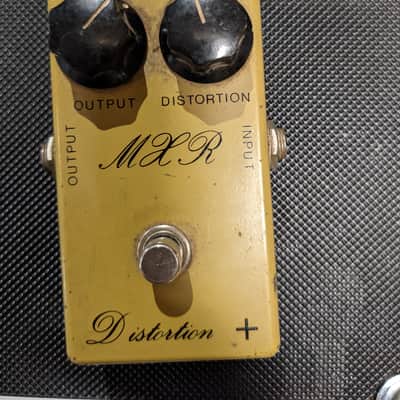 MXR MX-104 Script Distortion + 1973 - 1975 - Yellow image 1