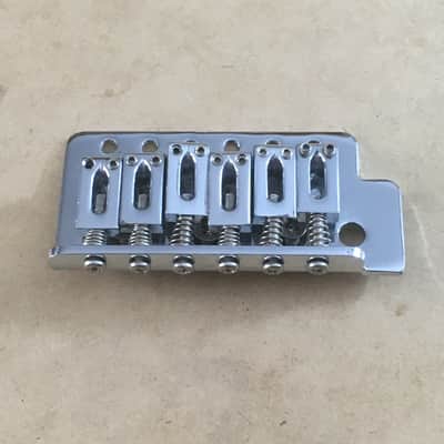 Fender? Early MIM Vintage Strat Bridge Plate Light NOS Aged 6 Rare Saddles Very Light Relic image 3