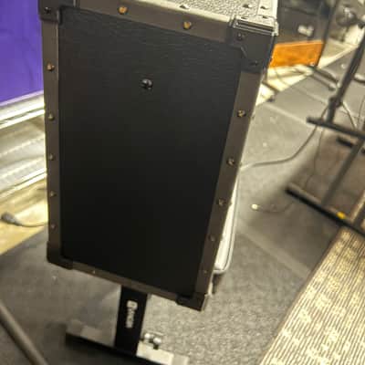 Roland JC-40 40-Watt 2x10" Guitar Combo image 4
