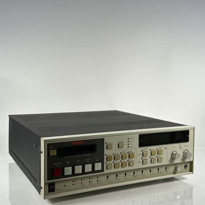 Vintage Fostex D-20 MkII DAT Digital Audio Tape Recorder Deck image 2