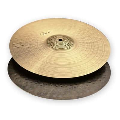 Paiste Signature Traditionals Medium Light Hi Hat Cymbals 14" image 2