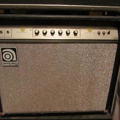 Ampeg VT-22 1974 2x12 Black/Silver 11 tubes image 1