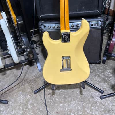 Fender Eric Johnson Thinline Stratocaster with Maple Fretboard 2018 - 2019 - Vintage Blonde image 8