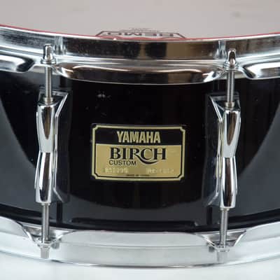 Used Yamaha Birch Custom Snare 5.5 x14" Black Snare Drum image 2