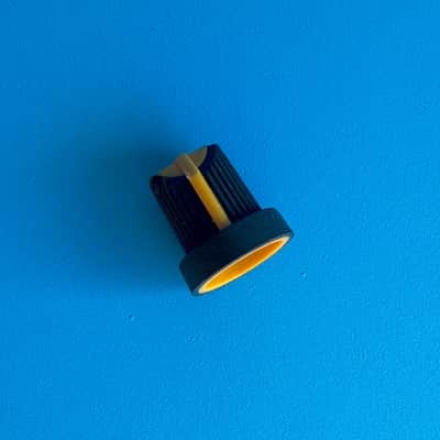 CRATE TAXI TX-15 CA30D Guitar Amplifier Part Knob Cover Slanted Yellow Black Cap image 3