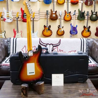 Fender American Ultra Stratocaster HSS Rosewood Fingerboard Ultraburst image 7