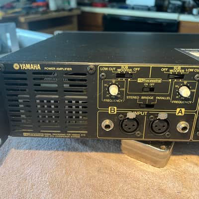 Yamaha P3500S Power Amp with rack mount bolts and washers image 6