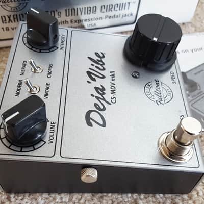 Fulltone CS-MDV MkII Custom Shop Mini Deja Vibe MkII 2010s - Silver Bild 3