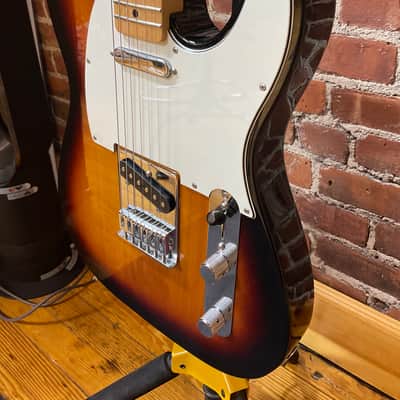 Fender Player Telecaster with Maple Fretboard 2018 - Present - 3-Color Sunburst image 7