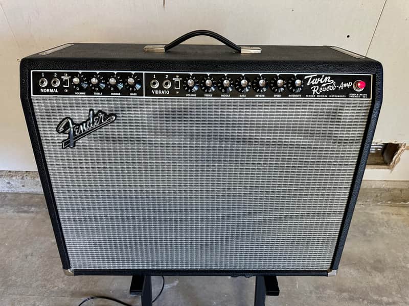Fender '65 Twin Reverb Reissue 85-Watt 2x12" Guitar Combo 1991 - Present - Black image 1