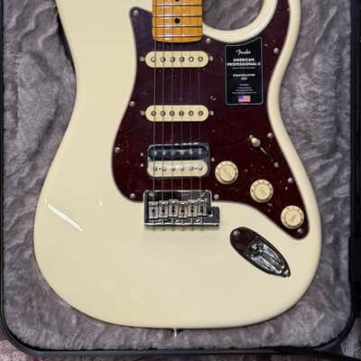 Fender American Professional II Stratocaster HSS MN 2022 Olympic White New Unplayed Auth Dealer 8lb1oz #995 image 3