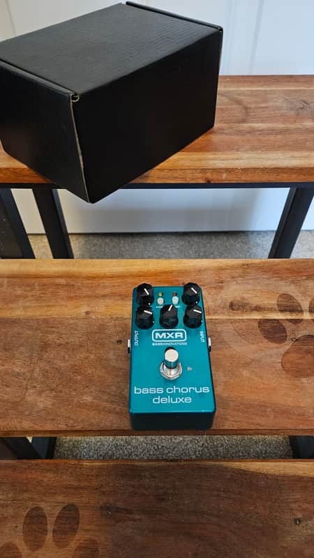 MXR M83 Bass Chorus Deluxe