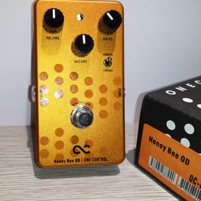(NEW) One Control BJFe Series Honey Bee Overdrive NEW - Gold image 3