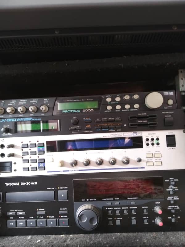E-MU Systems Proteus 2000 ' 64-Voice Synthesizer image 1