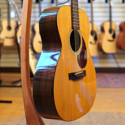 Martin OM-21 Sitka Spruce/East Indian Rosewood Acoustic Guitar 1995 w/Active Piezo Pickup, Hard Case image 2