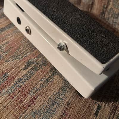 Fulltone Clyde Deluxe Wah - White image 7