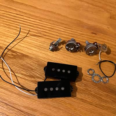 Vintage Fender Precision Bass Control Pickup 1971 1972 1973 1377128 Original Tone & Volume Pot Complete Harness image 1