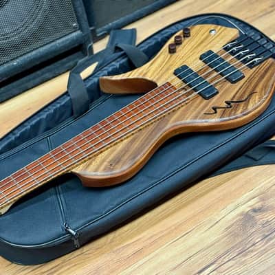 Maurizio Über Bass X3M Cavo 22.75" image 17