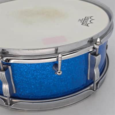 Used Vintage Ludwig Snare Drum 14x5 Blue Sparkle - Good image 5