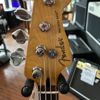 Fender  Limited Edition Player II Precision Bass  2025 - Sparkle 3-Color Sunburst / 9lbs. 4.0oz. #MX25053660 image 5