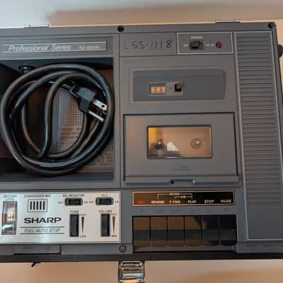 Sharp Professional Series RD-680AV 2000s - Black image 5