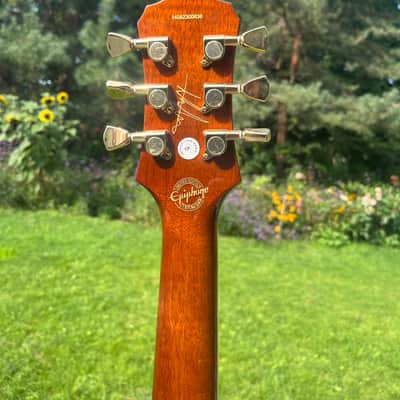 Epiphone Lee Malia Signature Les Paul Custom Artisan - Walnut - Mint / New Old Stock - Gibson Pickups image 8
