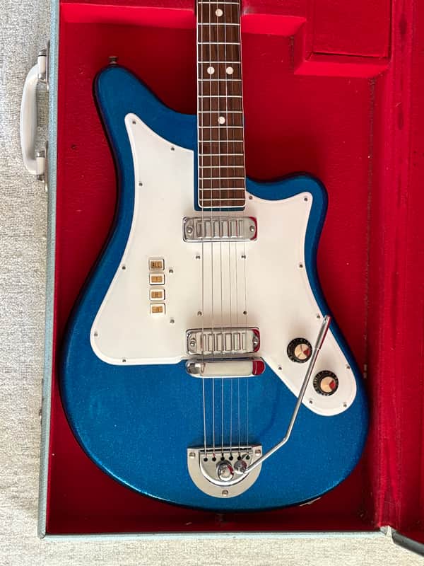 1960's Bartolini DEGA Morbidoni Diamond Blue Sparkle Bizarre
