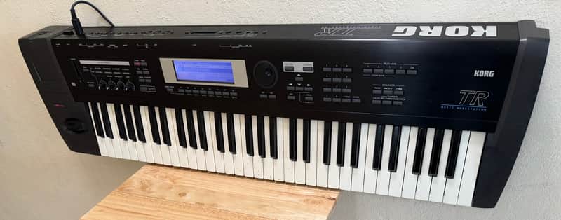 Korg TR61 61-Key Music Workstation Keyboard