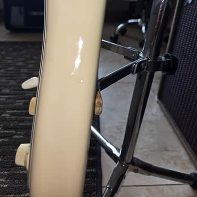 1991 Fender American Standard Stratocaster - Olympic White image 5