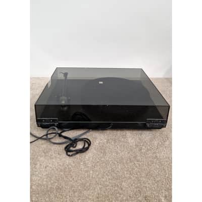 REGA Planar 3 Turntable - Iconic Design - Good image 14