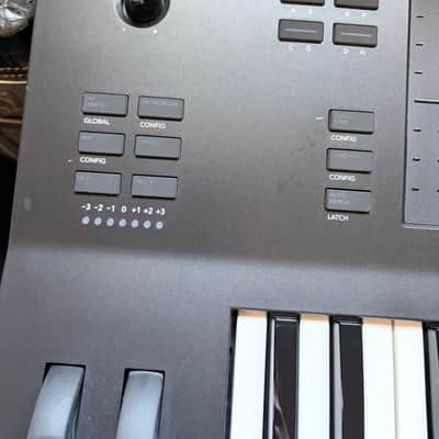 Akai MPC Key 61 Standalone Workstation Synthesizer 2022 - Present - Black image 3
