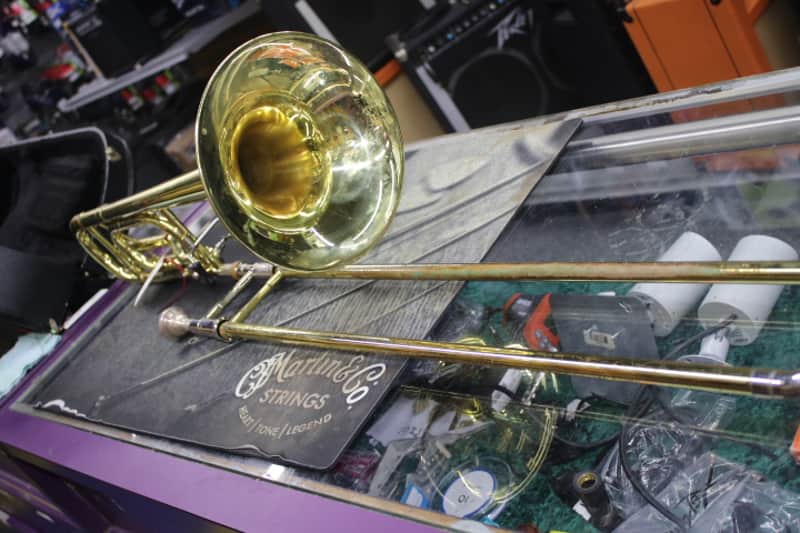 Getzen Eterna II 747 brass tenor trombone image 1