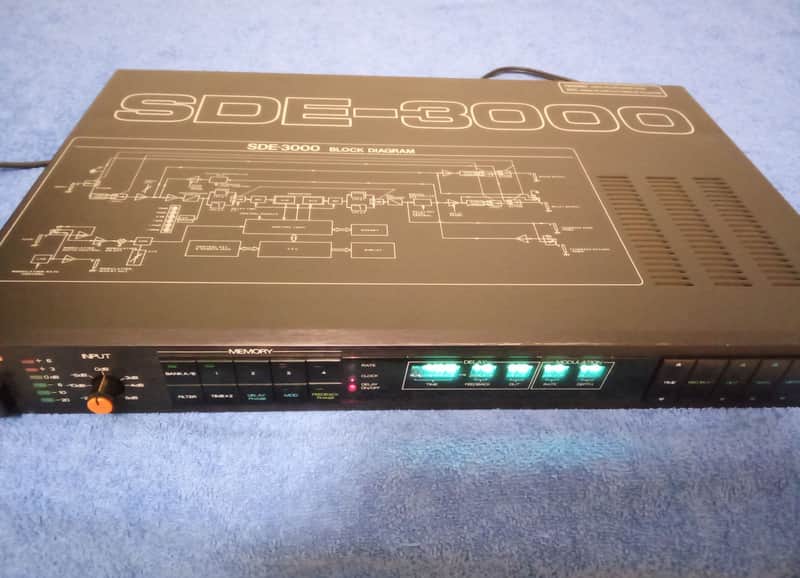 Roland SDE-3000 Digital Delay 1983 - 1994 - Black image 1