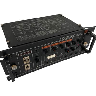 Roland SRE-555 Chorus Echo - Pro Serviced - Warranty