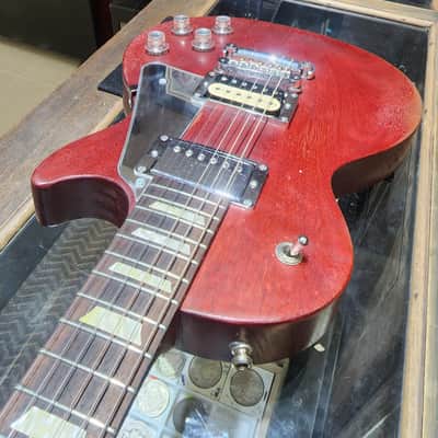 Gibson Les Paul Studio 2008- Wine Red image 5