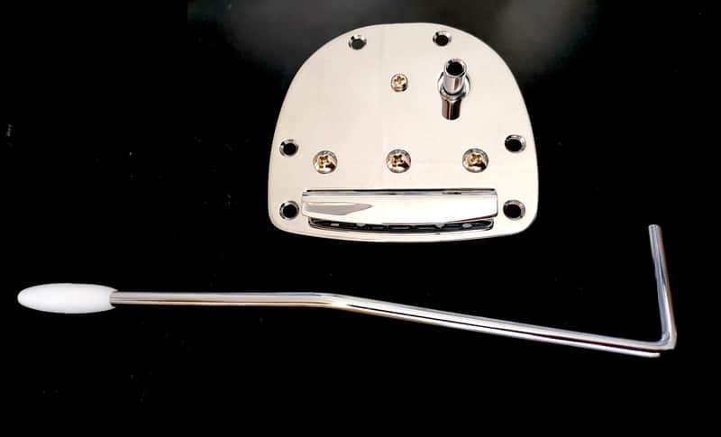 Chrome Fender Jazzmaster/Jaguar Vibrato tailpiece image 1
