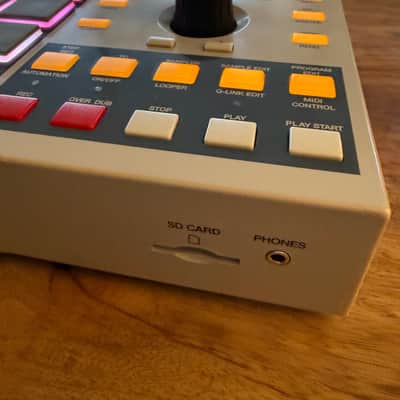 Akai MPC One Standalone MIDI Sequencer Retro Edition 2021 - Present - Grey image 3