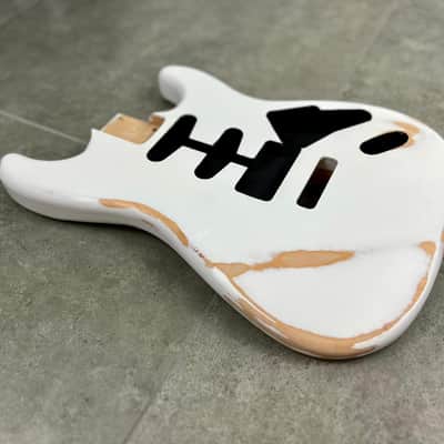 Stratocaster Body relic white image 3