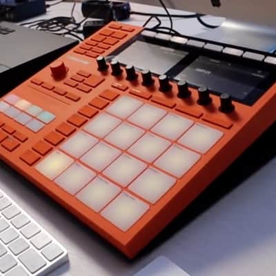 Native Instruments Maschine MK3, MK III Flame Orange Special