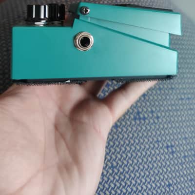 Boss TR-2 Tremolo (Silver Label) 1997 - Present - Green image 6