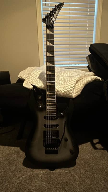 Jackson JS Series JS32Q DKA HT Dinky Archtop with Amaranth Fretboard 2021 - Present - Transparent Black Burst image 1