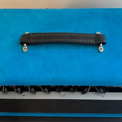 Amplified Nation Wonderland Overdrive v2 - Turquoise Suede image 3