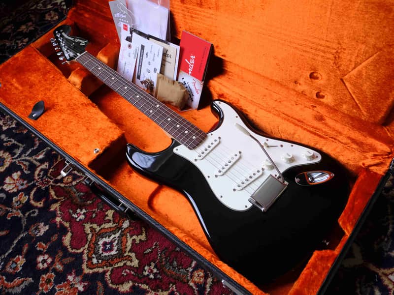 Fender FSR American Vintage '70s Stratocaster Matching Headstock 2015 Black image 1
