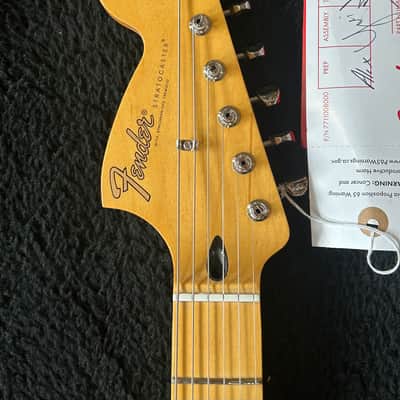 Fender Jimi Hendrix Artist Series Signature Stratocaster Sunburst #MX22295947  7 lbs 6.2 oz image 4